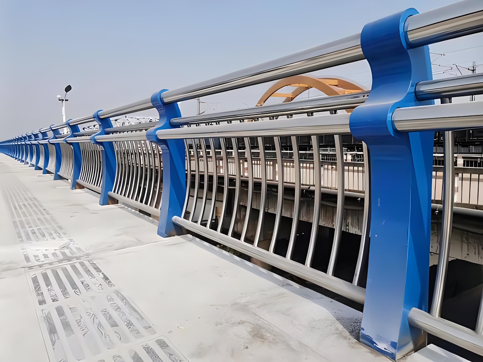 松江不锈钢复合管护栏制造工艺要求及其重要性