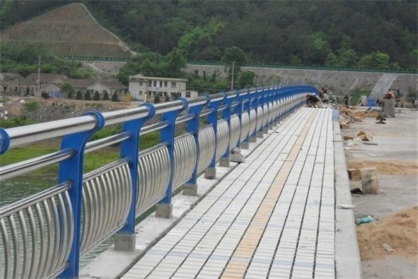 松江不锈钢桥梁灯光护栏